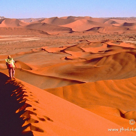 www.phototeam-nature.com-antognelli-namibie-parapente-sossuvlei