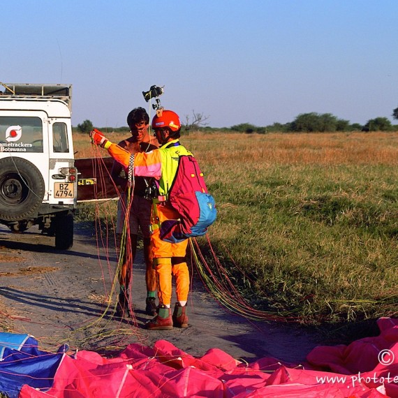 www.phototeam-nature.com-antognelli-botswana-parapente-treuil