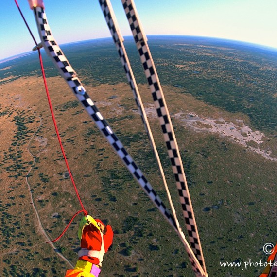 www.phototeam-nature.com-antognelli-botswana-parapente-treuil