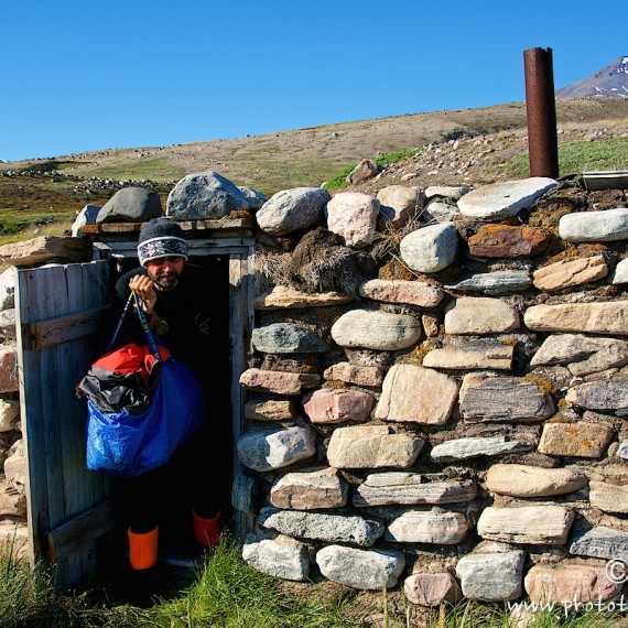 www.phototeam-nature.com-antognelli-groenland-greenland-expedition-kayak-kokatat-sea kayaking uk-reed-cabane