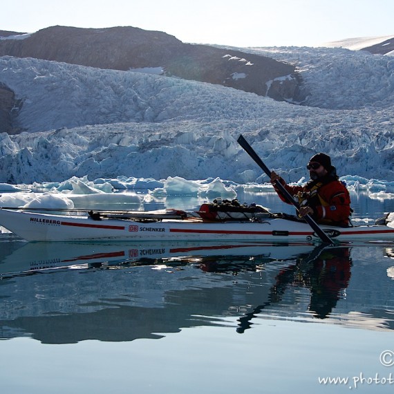www.phototeam-nature.com-antognelli-greenland-expedition-kayak-sea kayaking UK-kokatat