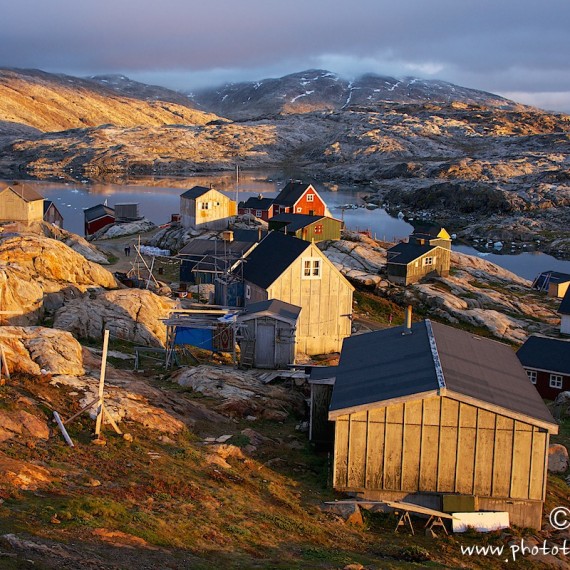 www.phototeam-nature.com-antognelli-greenland-expedition-kayak-tiniteqilaaq