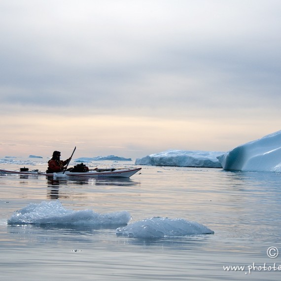 www.phototeam-nature.com-antognelli-greenland-kayak-expedition-nuussuaq-kokatat-sea kayaking UK- northern light paddle