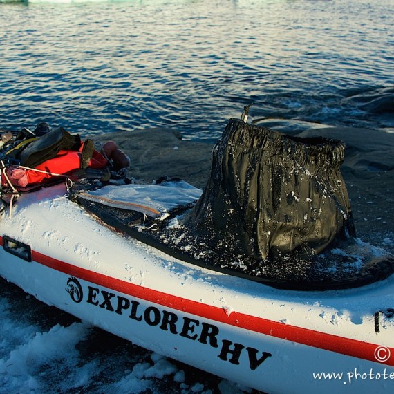 www.phototeam-nature.com-antognelli-greenland-kayak-expedition-nuussuaq-kokatat-sea kayaking UK- northern light paddle