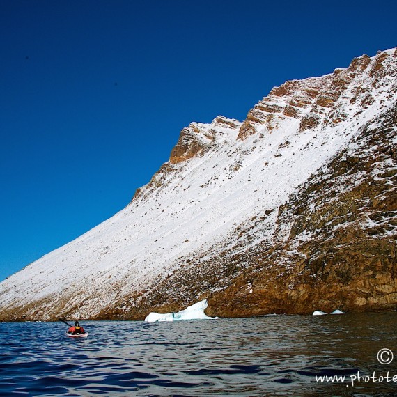 www.phototeam-nature.com-antognelli-greenland-kayak-expedition-nuussuaq-kokatat-sea kayaking UK- northern light paddle