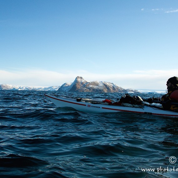 www.phototeam-nature.com-antognelli-greenland-kayak-expedition-nuussuaq-kokatat-sea kayaking UK- northern light paddle