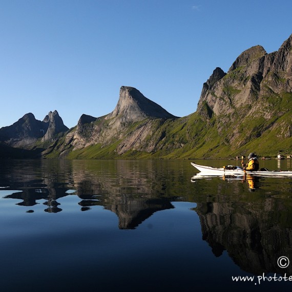 www.phototeam-nature.com-antognelli-norvege-lofoten-kayak-expedition-kokatat