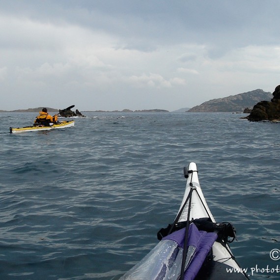www.phototeam-nature.com-antognelli-sardaigne-italie-expediton-kayak-pacifaction-voile