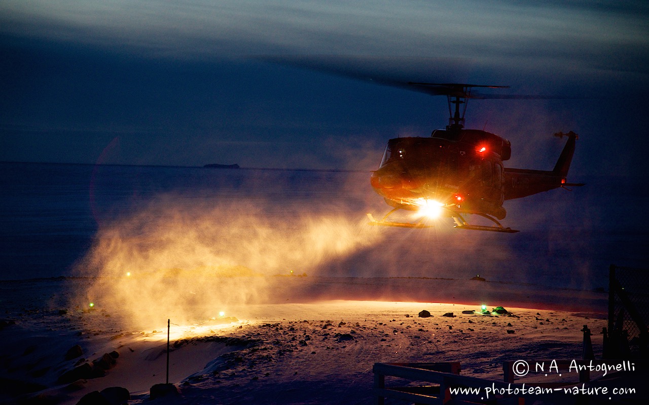 www.phototeam-nature.com-antognelli-greenland-savissivik-helicopter