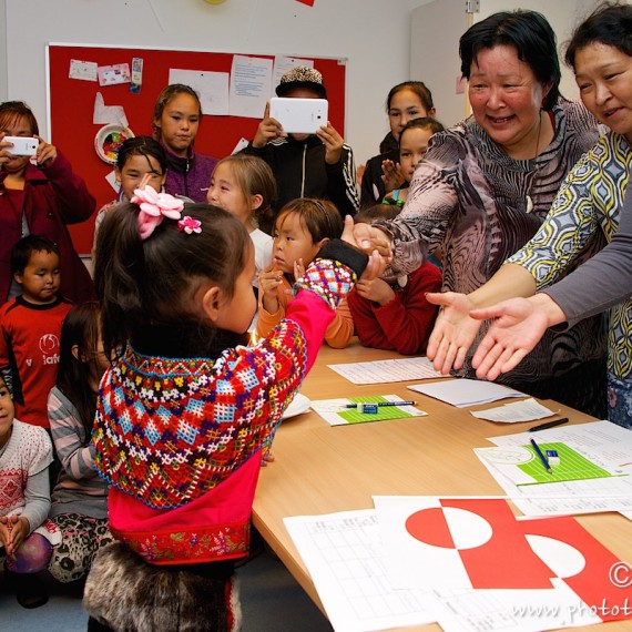 www.phototeam-nature.com-antognelli-greenland-nuussuaq-first day school